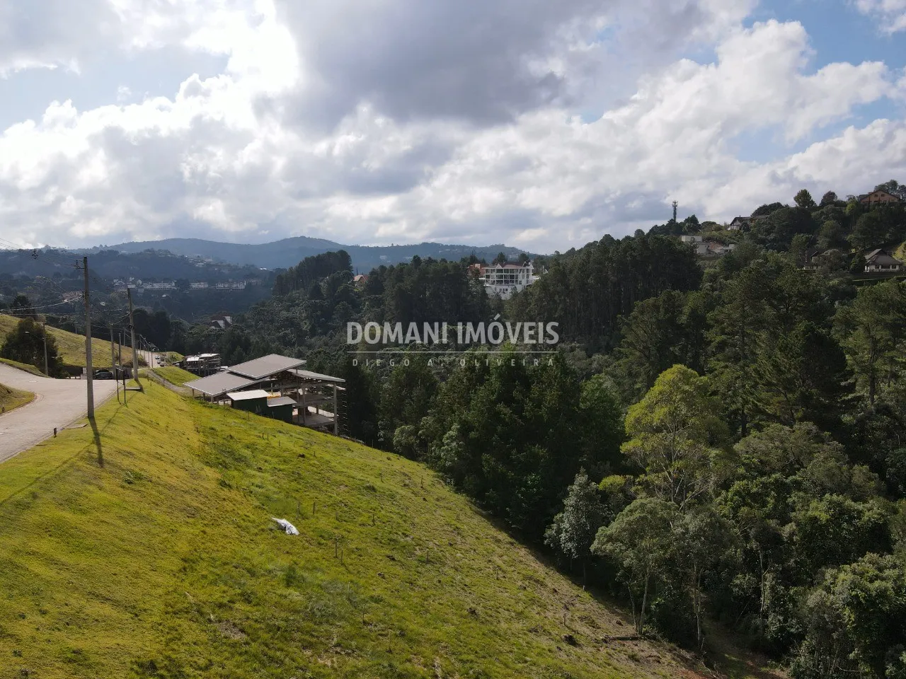 Terreno à venda de 2.265 m² em Campos do Jordão, SP, Brasil
