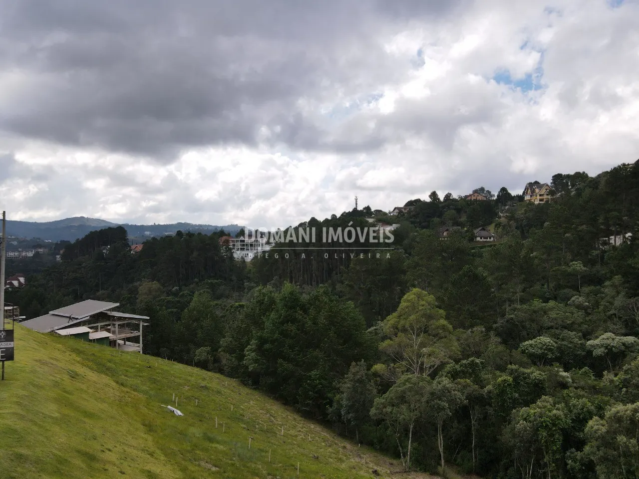 Terreno à venda de 2.265 m² em Campos do Jordão, SP, Brasil