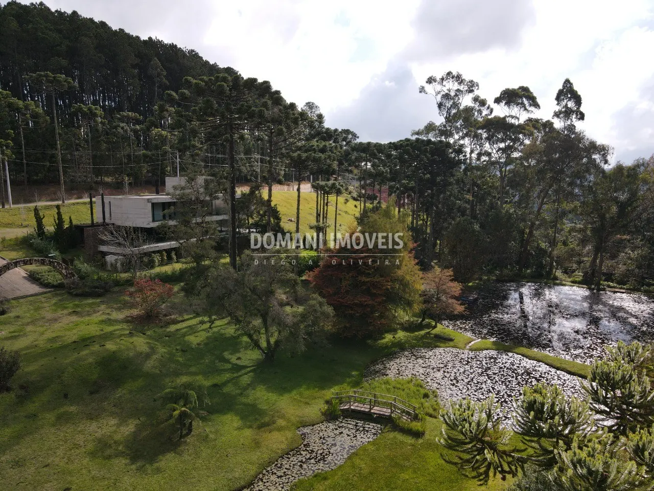 Terreno à venda de 2.265 m² em Campos do Jordão, SP, Brasil