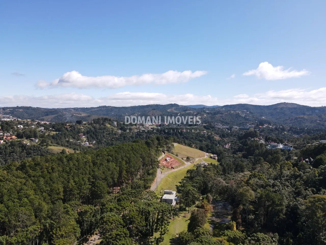 Terreno à venda de 2.265 m² em Campos do Jordão, SP, Brasil