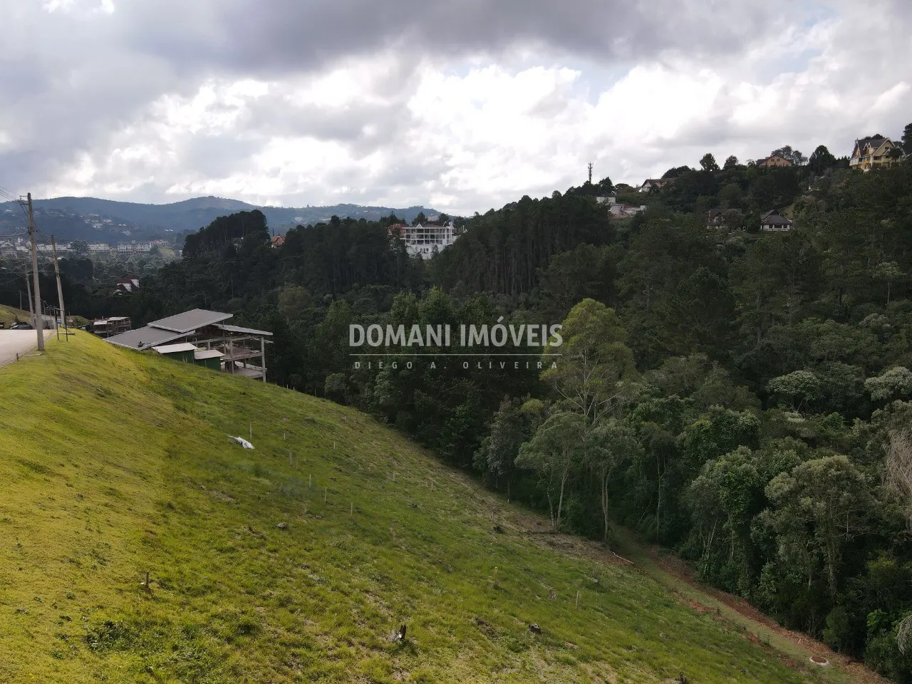 Terreno à venda de 2.265 m² em Campos do Jordão, SP, Brasil