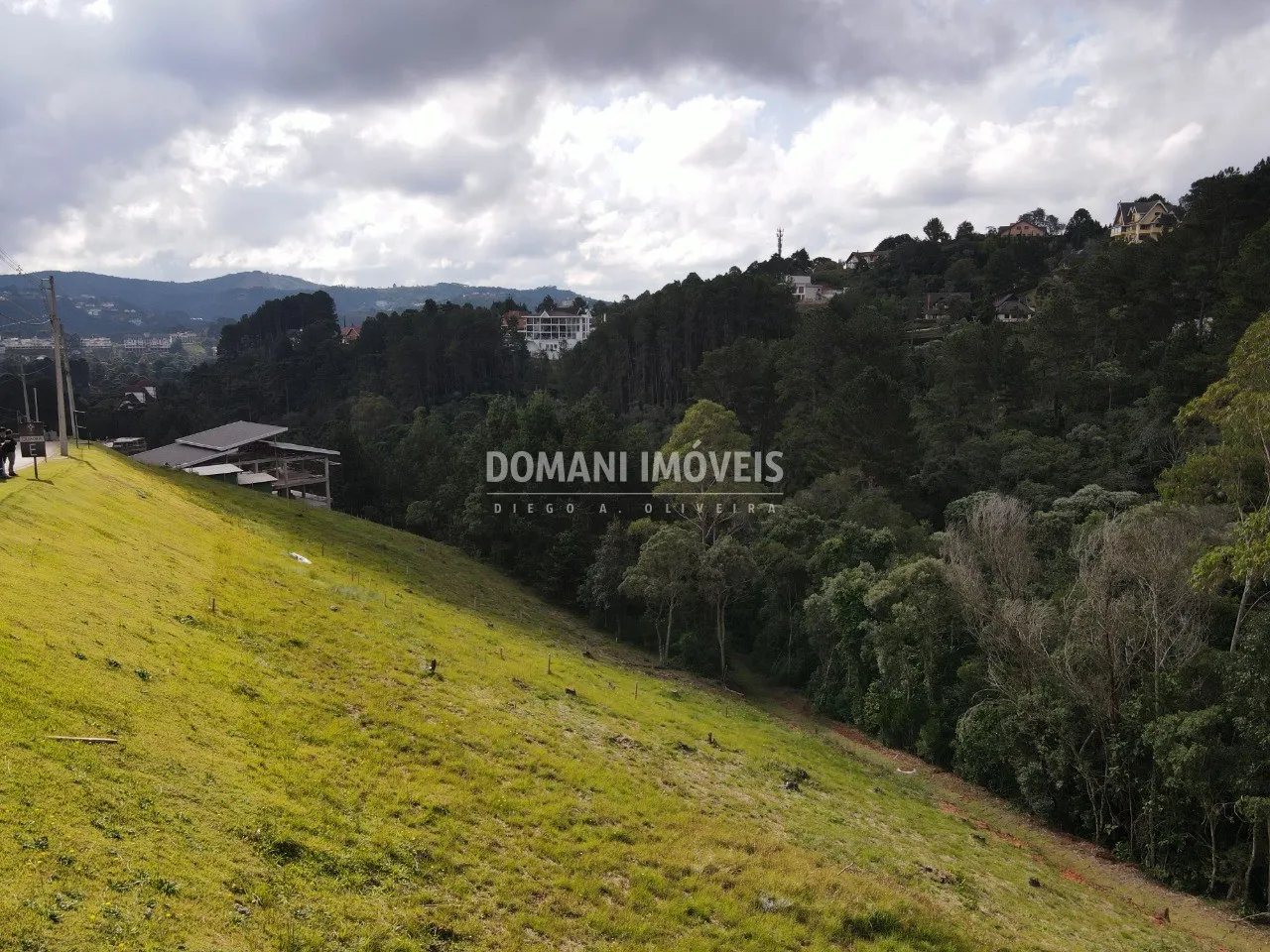 Terreno à venda de 2.265 m² em Campos do Jordão, SP, Brasil