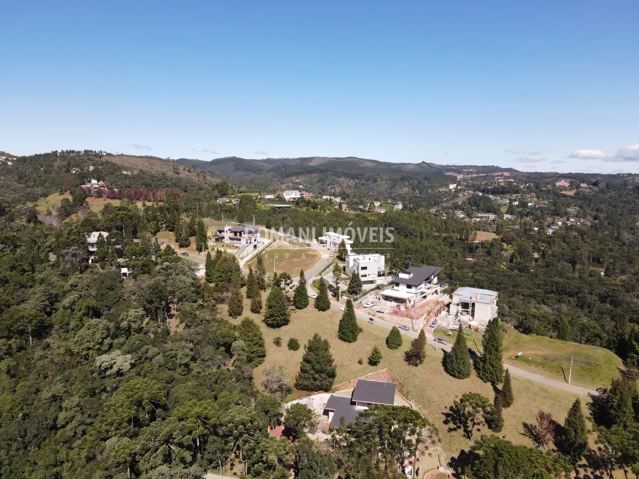 Terreno à venda de 2.265 m² em Campos do Jordão, SP, Brasil