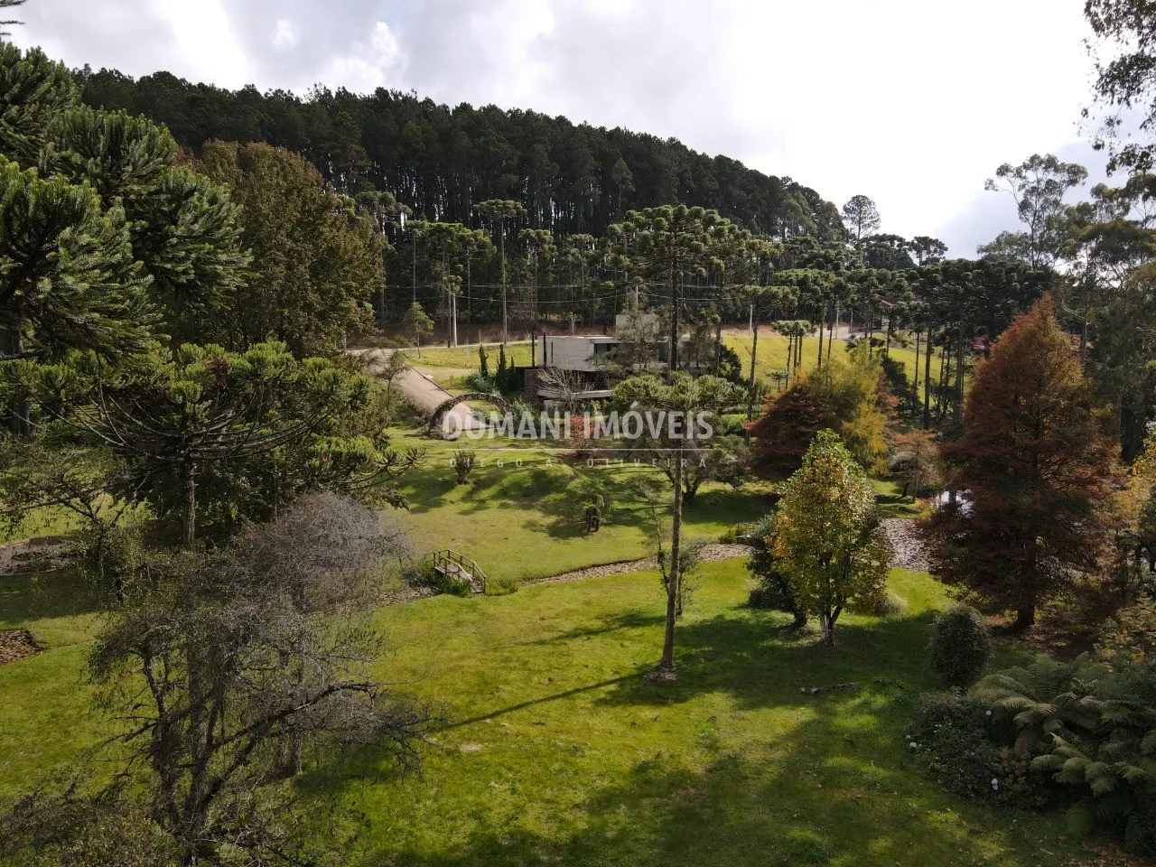 Terreno à venda de 2.265 m² em Campos do Jordão, SP, Brasil