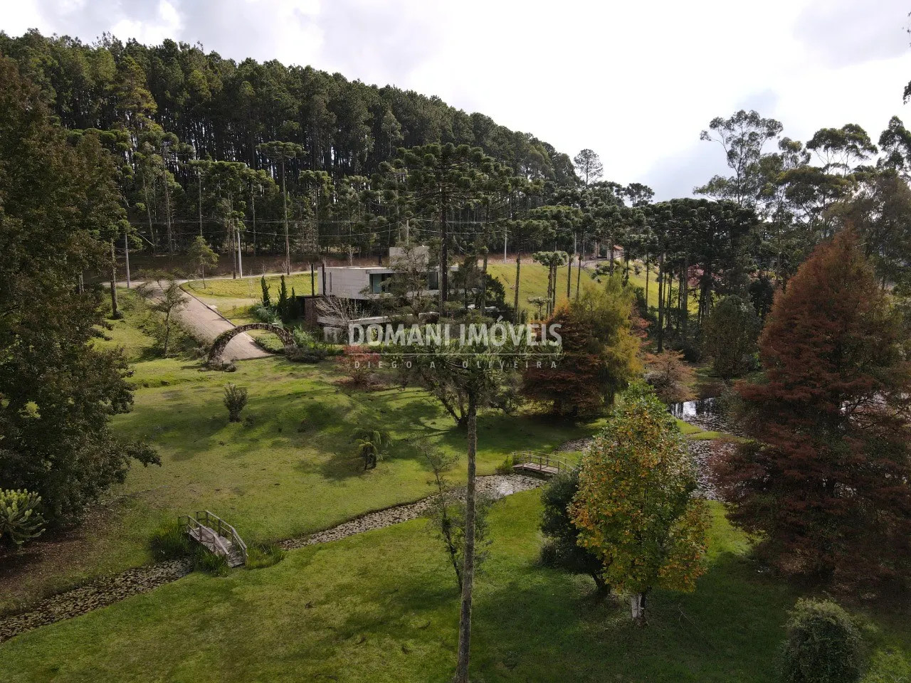 Terreno à venda de 2.265 m² em Campos do Jordão, SP, Brasil