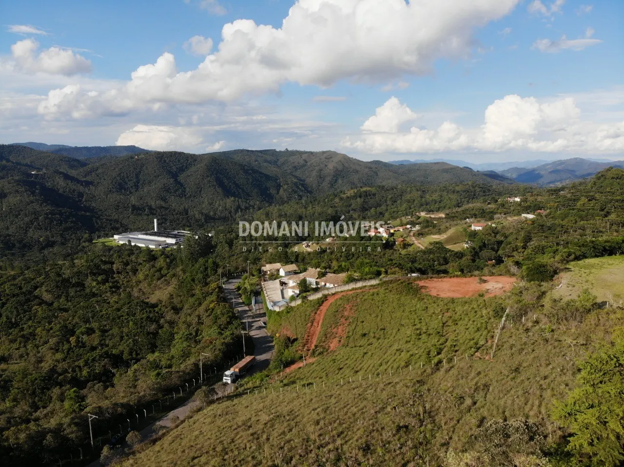 Terreno à venda de 5.620 m² em Campos do Jordão, SP, Brasil