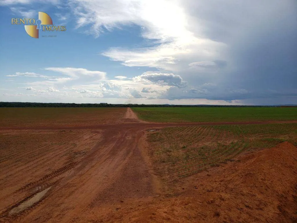 Fazenda à venda de 11.055 ha em Água Boa, MT, Brasil