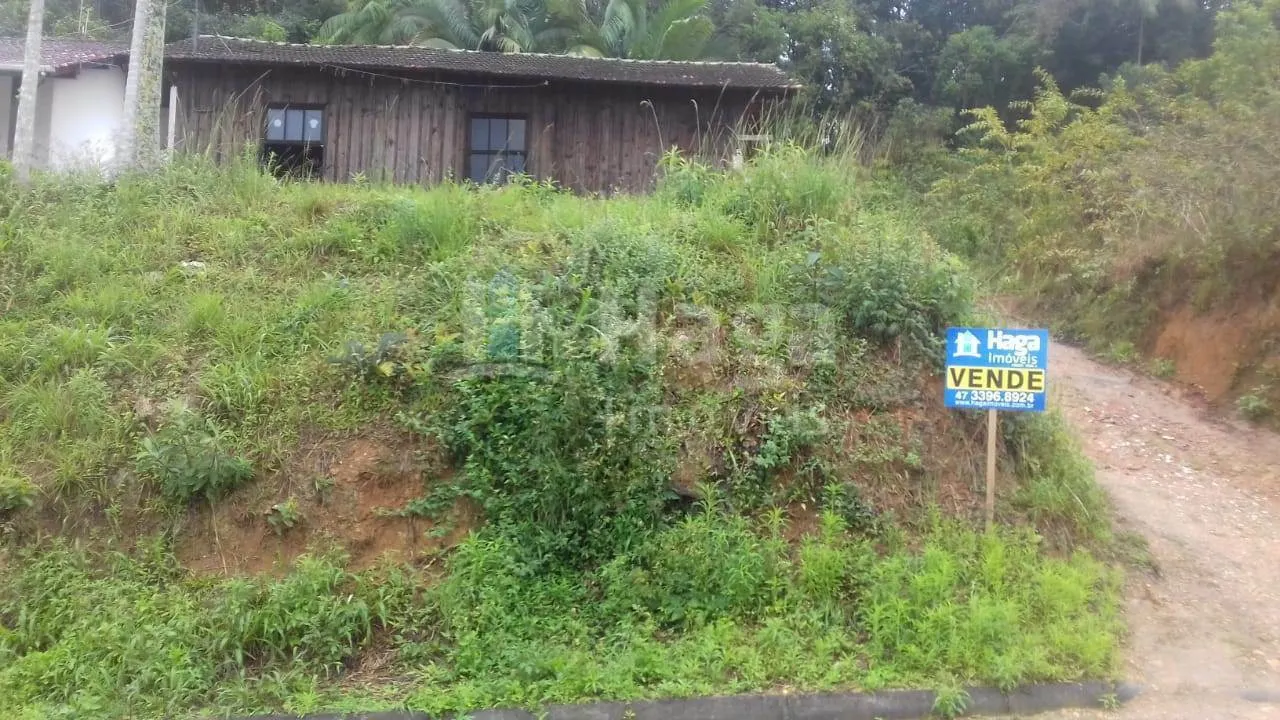 Terreno à venda de 382 m² em Brusque, SC, Brasil