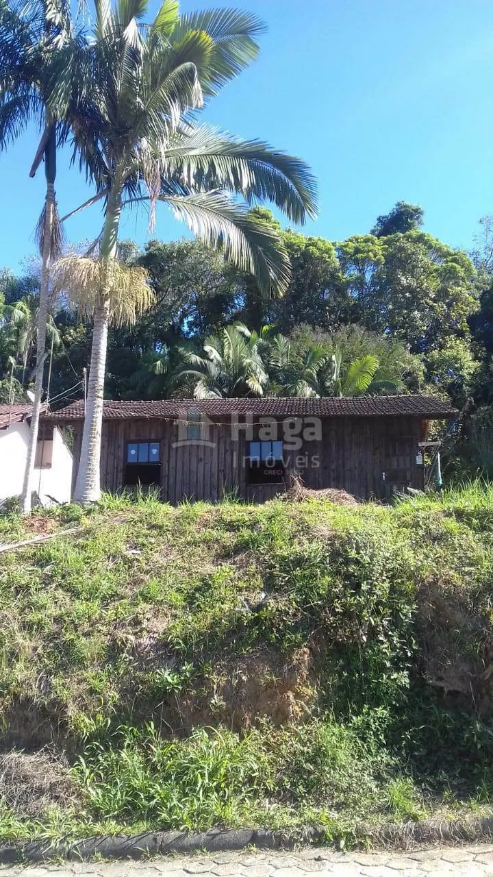 Terreno à venda de 382 m² em Brusque, SC, Brasil