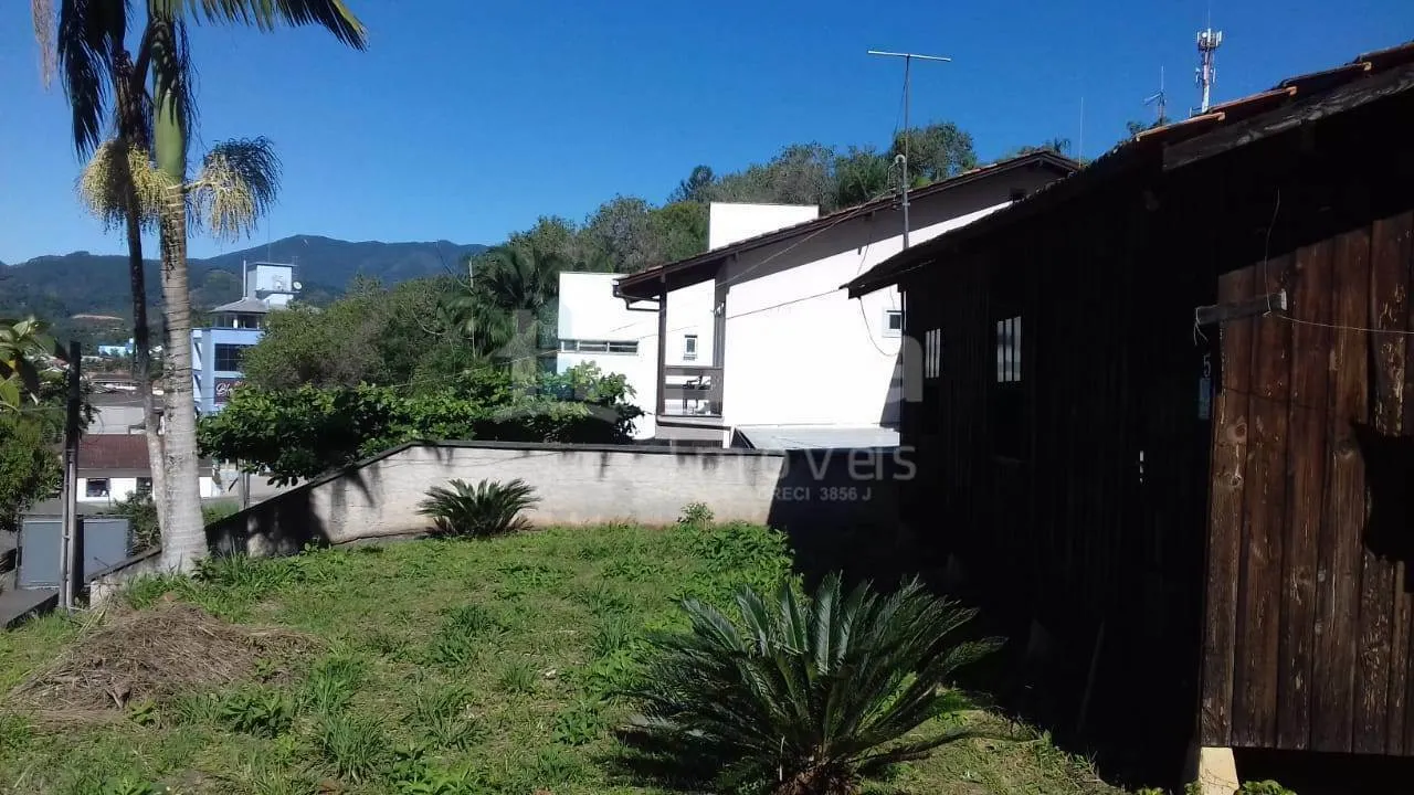 Terreno à venda de 382 m² em Brusque, SC, Brasil