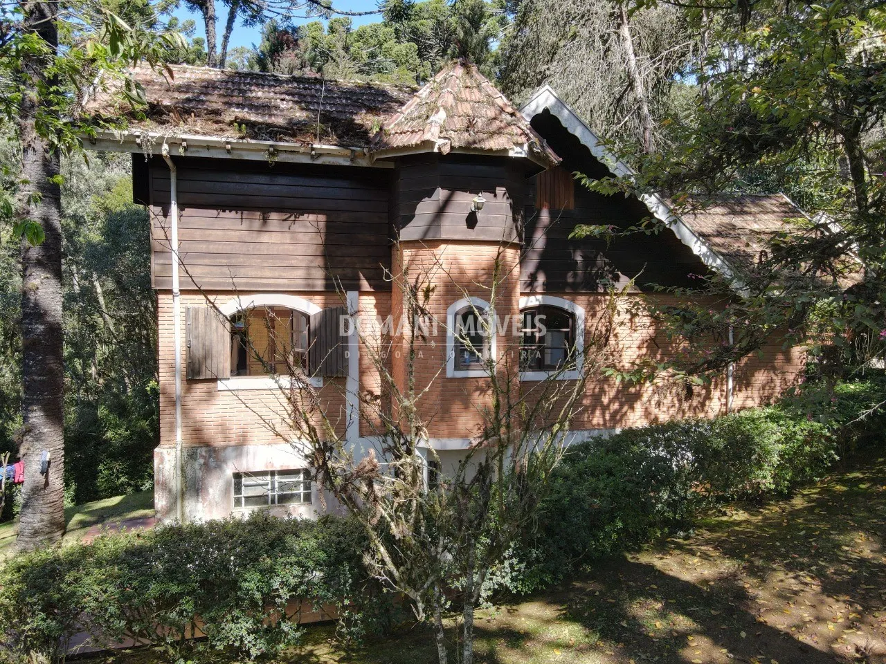 House for sale of 2,070 m² in Campos do Jordão, SP, Brazil