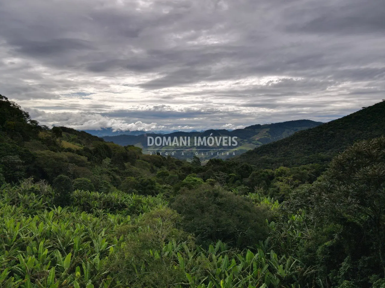 Terreno à venda de 2.600 m² em Campos do Jordão, SP, Brasil