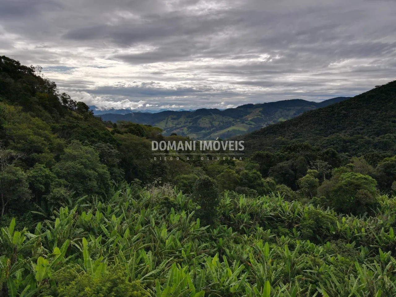 Terreno à venda de 2.600 m² em Campos do Jordão, SP, Brasil