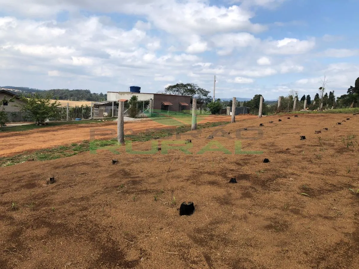 Terreno à venda de 785 m² em Mairinque, SP, Brasil