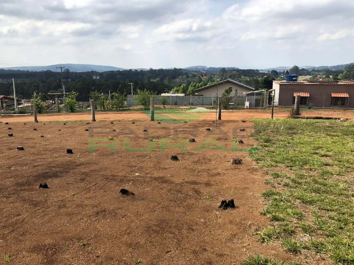 Terreno à venda de 785 m² em Mairinque, SP, Brasil