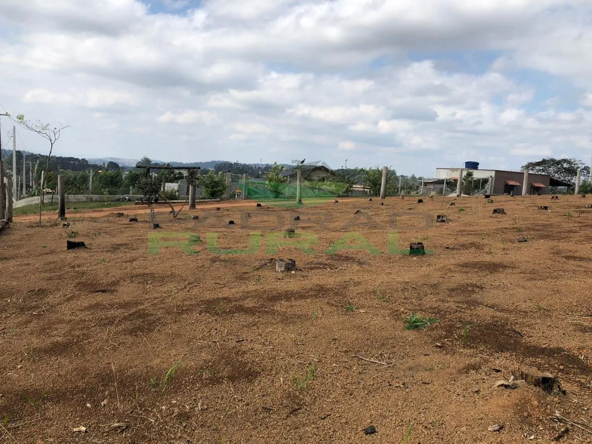 Terreno à venda de 785 m² em Mairinque, SP, Brasil