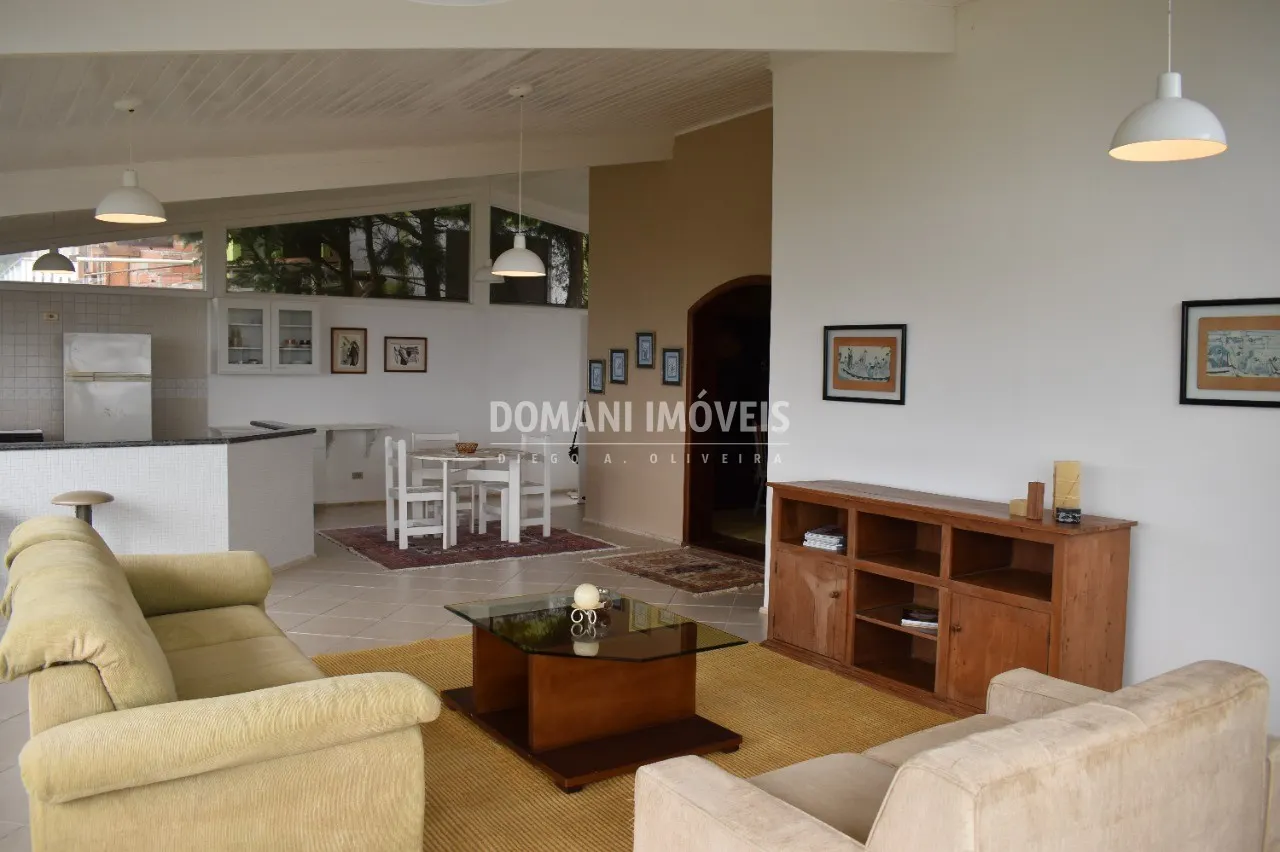 Casa à venda de 1.430 m² em Campos do Jordão, SP, Brasil