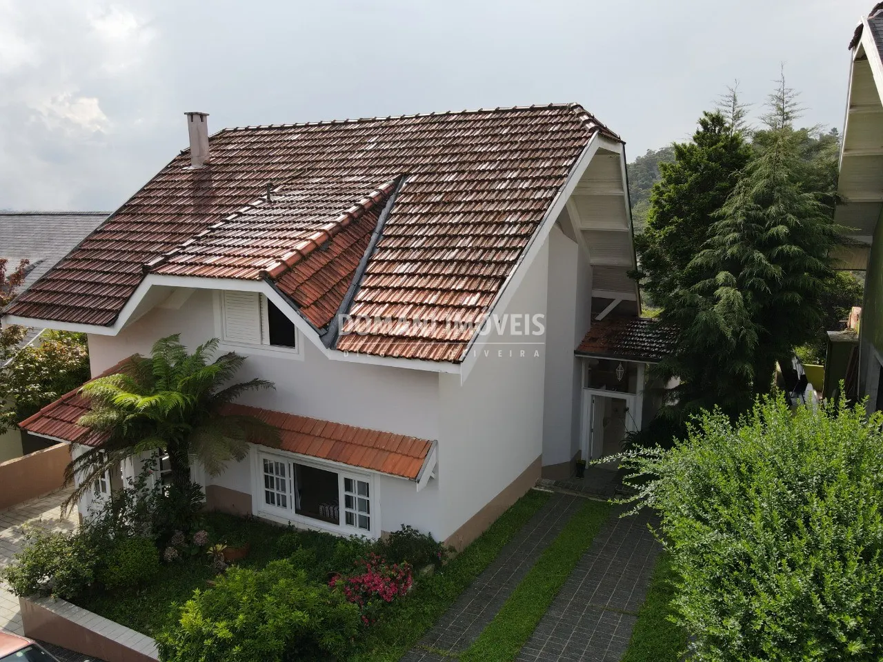 Casa à venda de 1.430 m² em Campos do Jordão, SP, Brasil