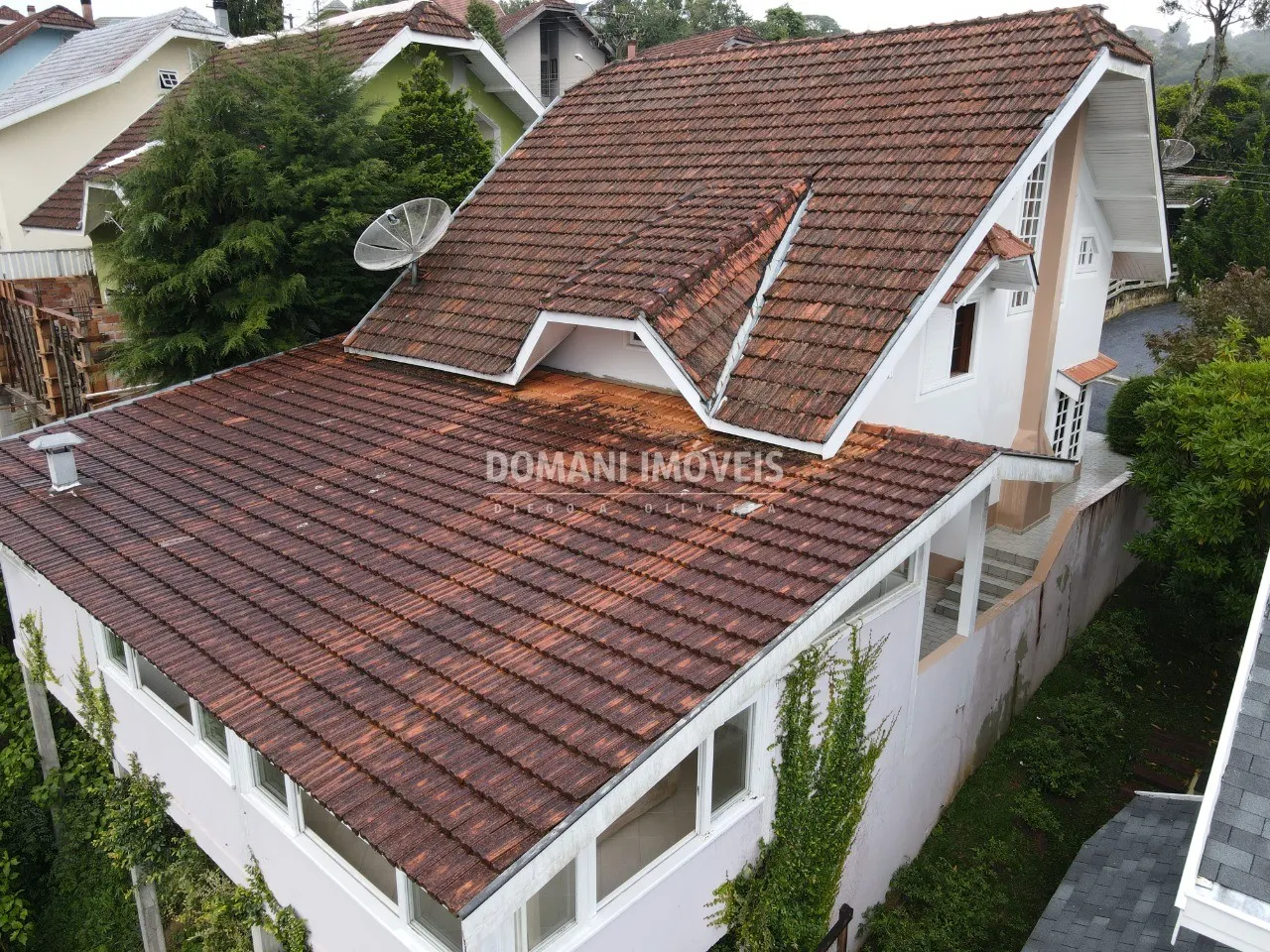 Casa à venda de 1.430 m² em Campos do Jordão, SP, Brasil