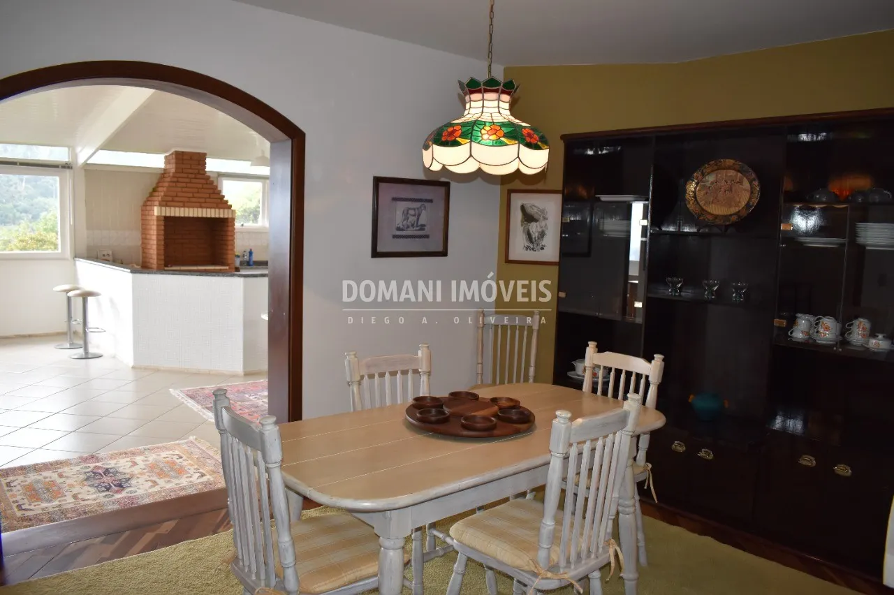 Casa à venda de 1.430 m² em Campos do Jordão, SP, Brasil