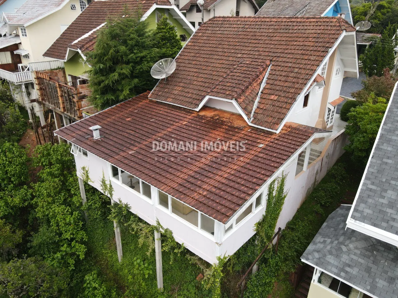 Casa à venda de 1.430 m² em Campos do Jordão, SP, Brasil