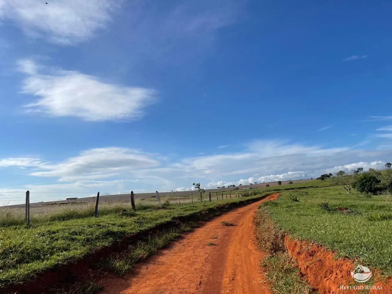 Fazenda à venda de 1.480 ha em Pimenta, MG, Brasil