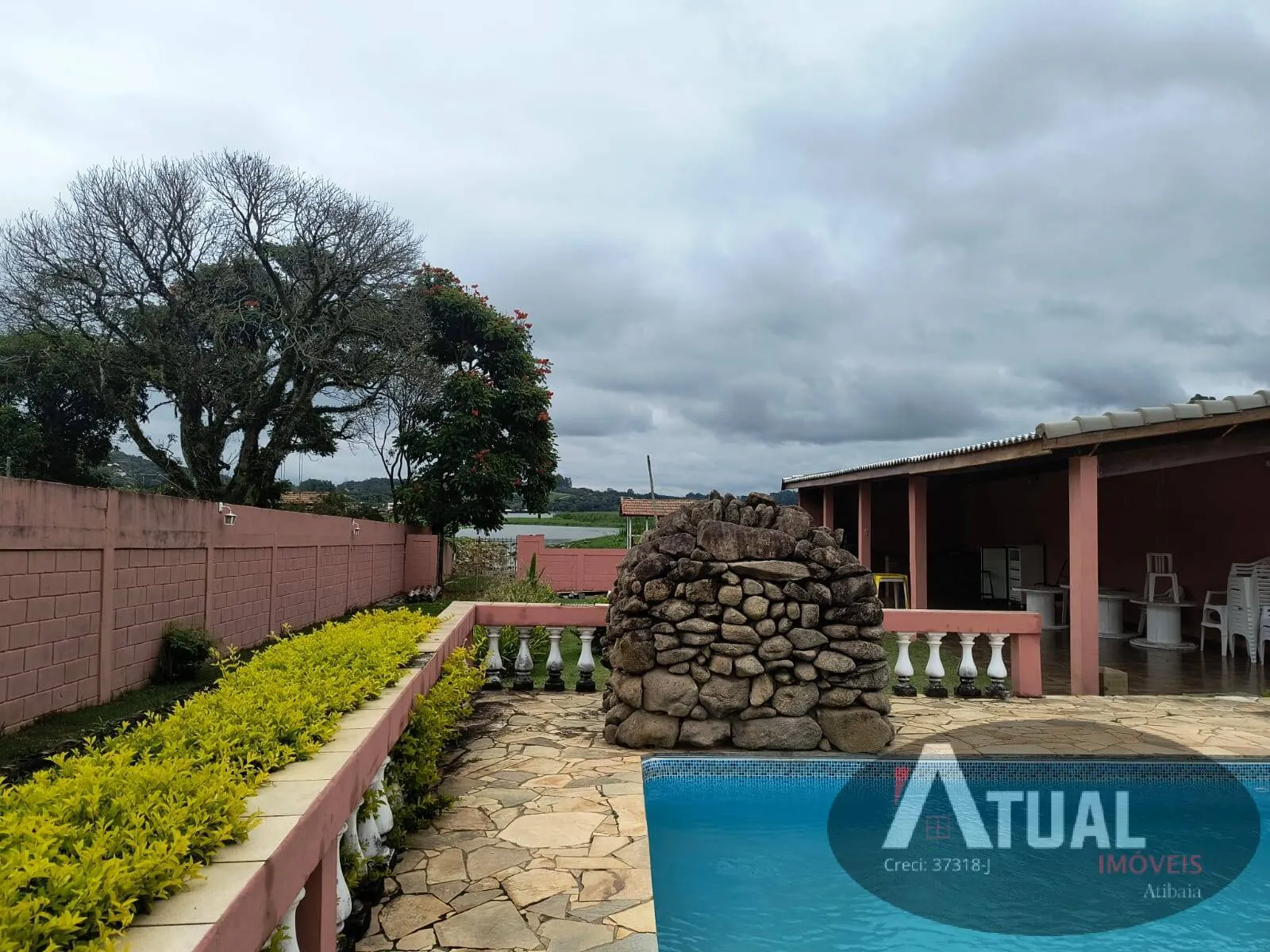 Chácara à venda de 960 m² em Atibaia, SP, Brasil
