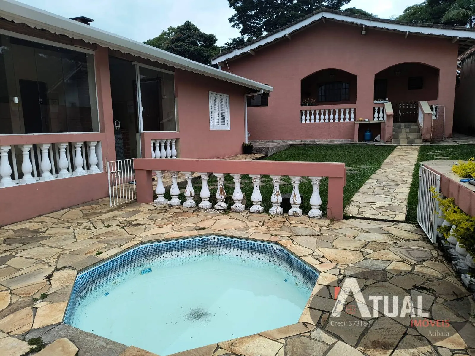 Chácara à venda de 960 m² em Atibaia, SP, Brasil