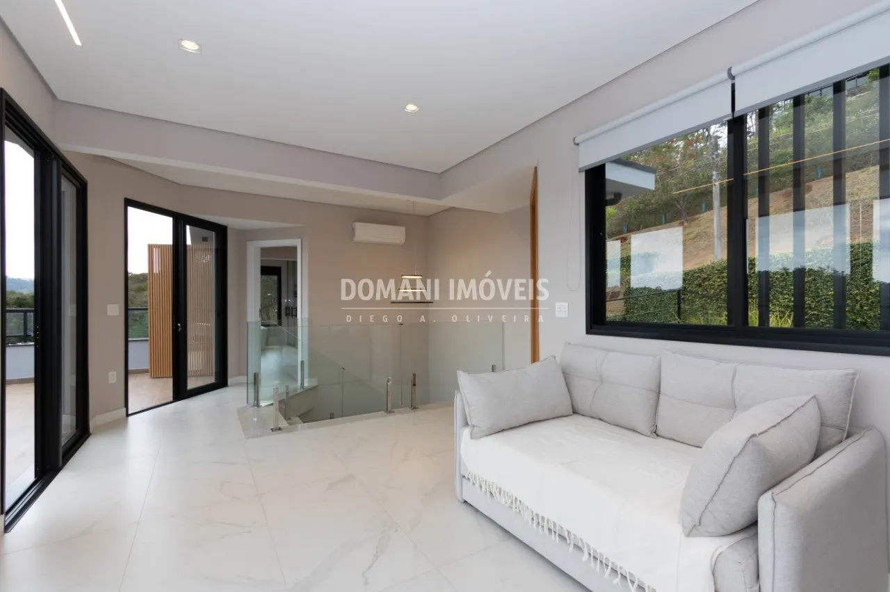Casa à venda de 886 m² em Santo Antônio do Pinhal, SP, Brasil