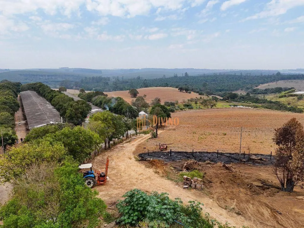 Fazenda à venda de 73 ha em Alambari, SP, Brasil
