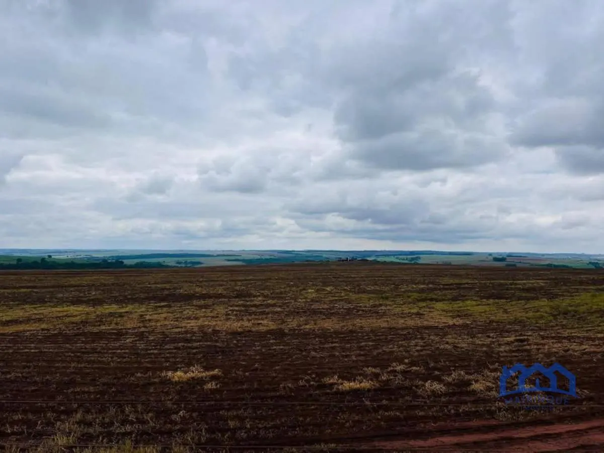 Fazenda à venda de 278 ha em Santa Cruz do Rio Pardo, SP, Brasil