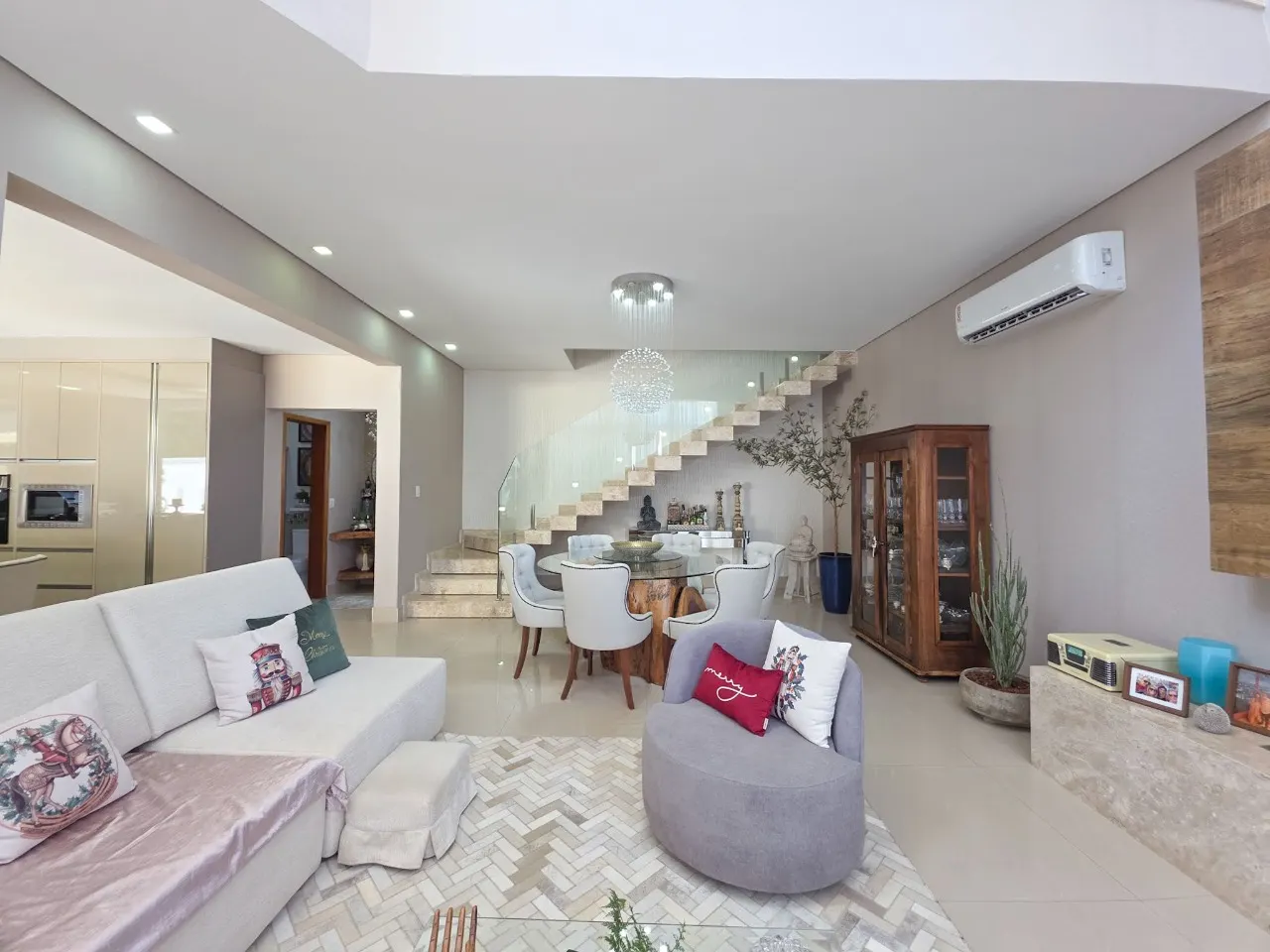 Casa à venda de 275 m² em Hortolândia, SP, Brasil