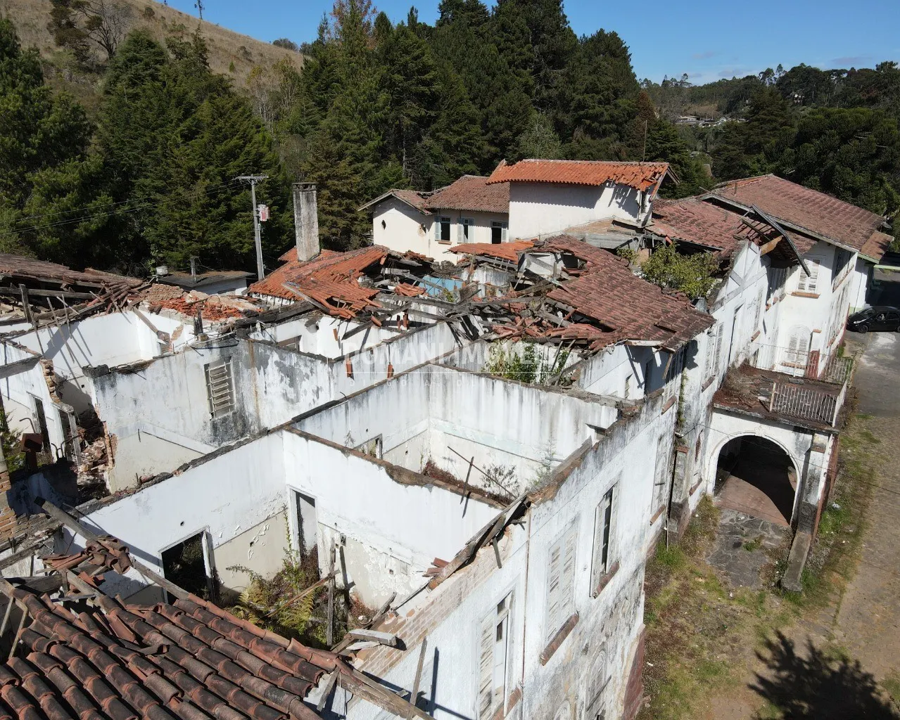 Comercial à venda de 8.300 m² em Campos do Jordão, SP, Brasil