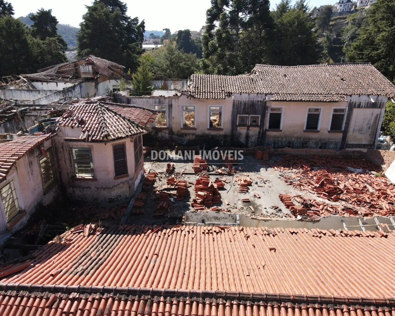 Comercial à venda de 8.300 m² em Campos do Jordão, SP, Brasil