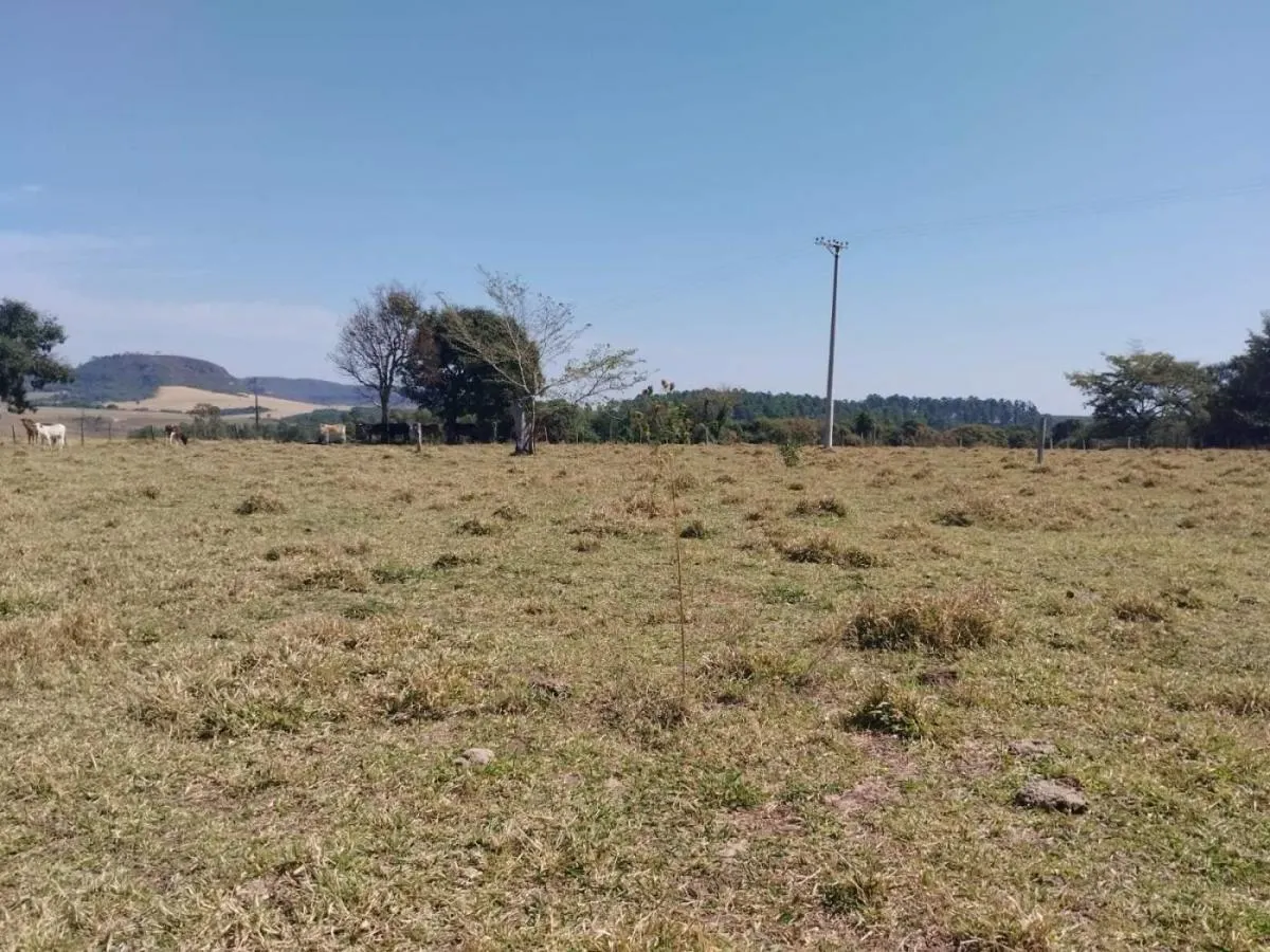 Small farm for sale of 63 acres in Cássia dos Coqueiros, SP, Brazil