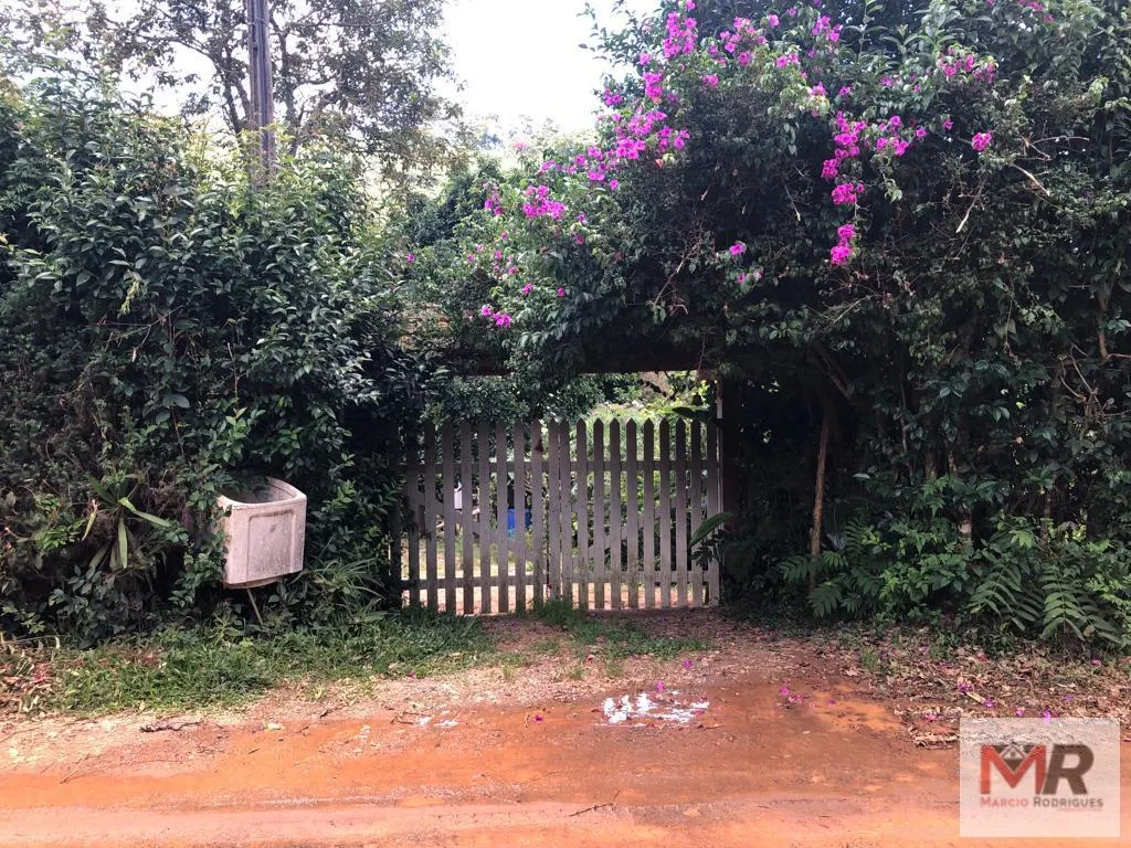 Chácara à venda de 4.000 m² em Camanducaia, MG, Brasil