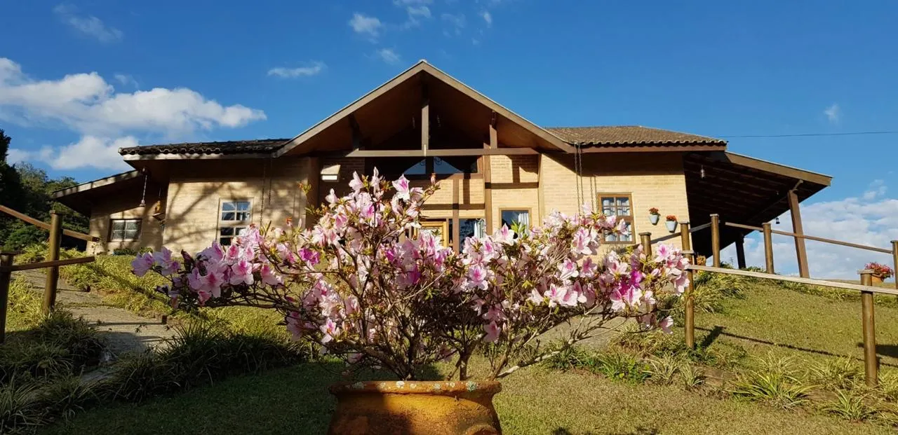 Pousada à venda de 10 ha em Santo Antônio do Pinhal, SP, Brasil