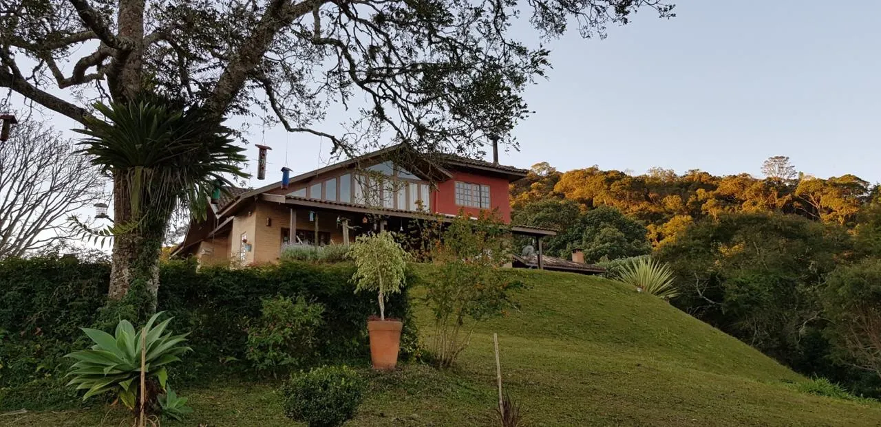 Pousada à venda de 10 ha em Santo Antônio do Pinhal, SP, Brasil