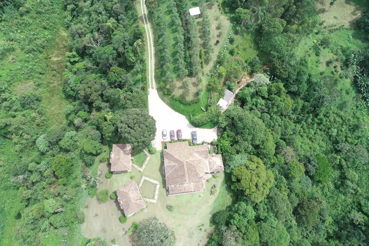Pousada à venda de 10 ha em Santo Antônio do Pinhal, SP, Brasil