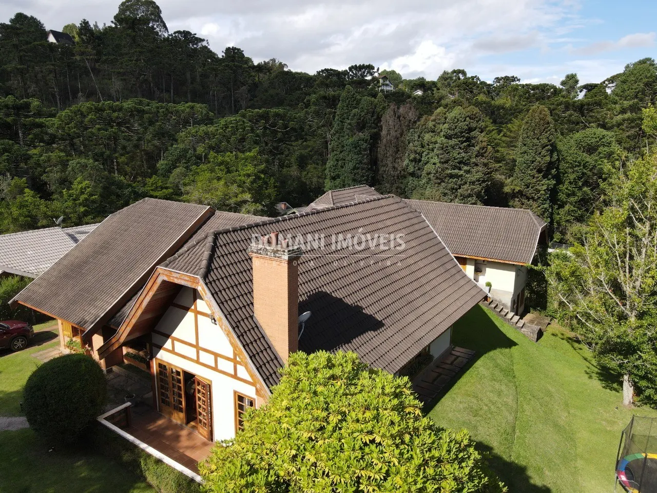 House for sale of 2,220 m² in Campos do Jordão, SP, Brazil