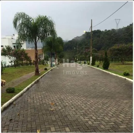 Terreno à venda de 840 m² em Brusque, SC, Brasil