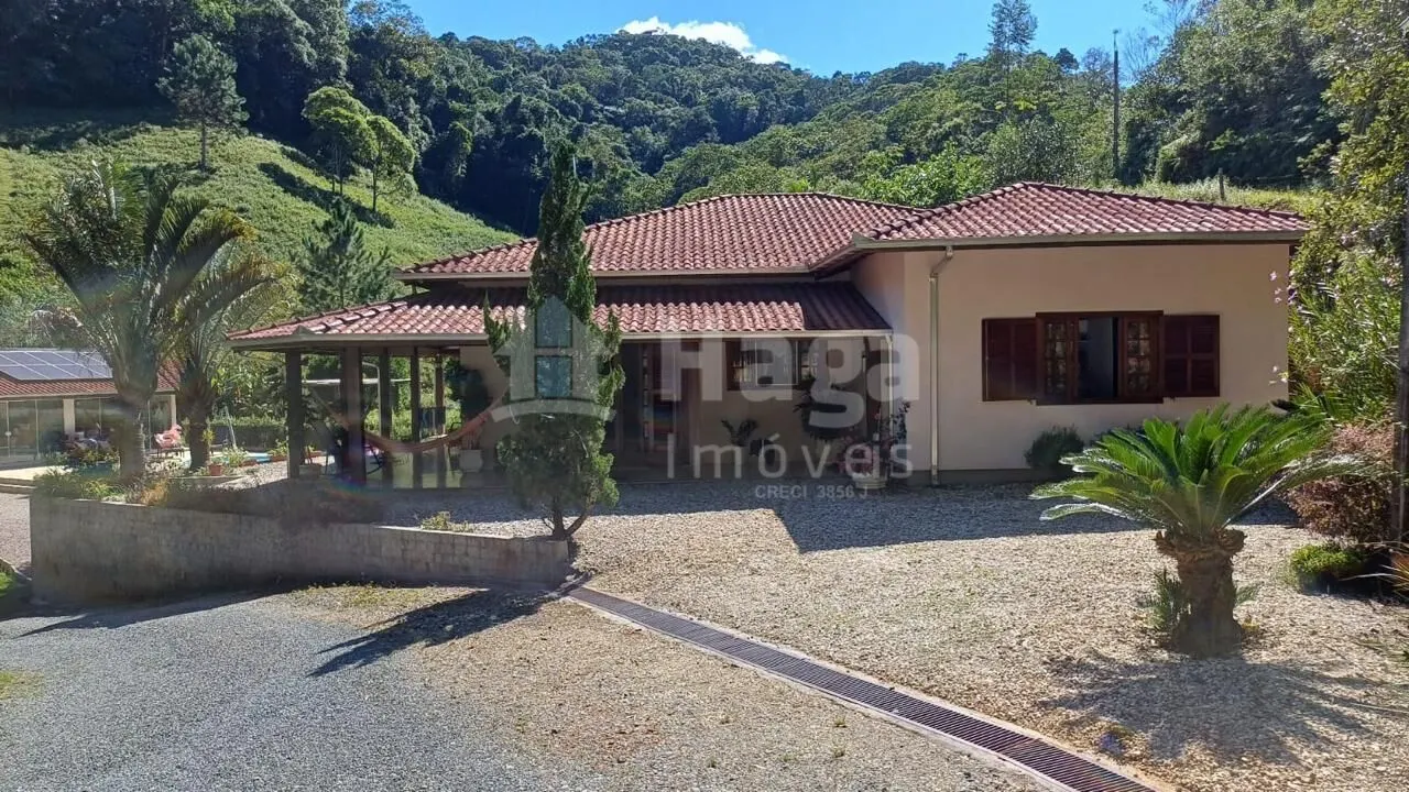 Fazenda à venda de 13 ha em Nova Trento, SC, Brasil