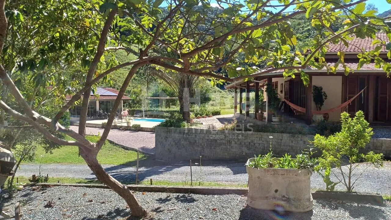 Fazenda à venda de 13 ha em Nova Trento, SC, Brasil
