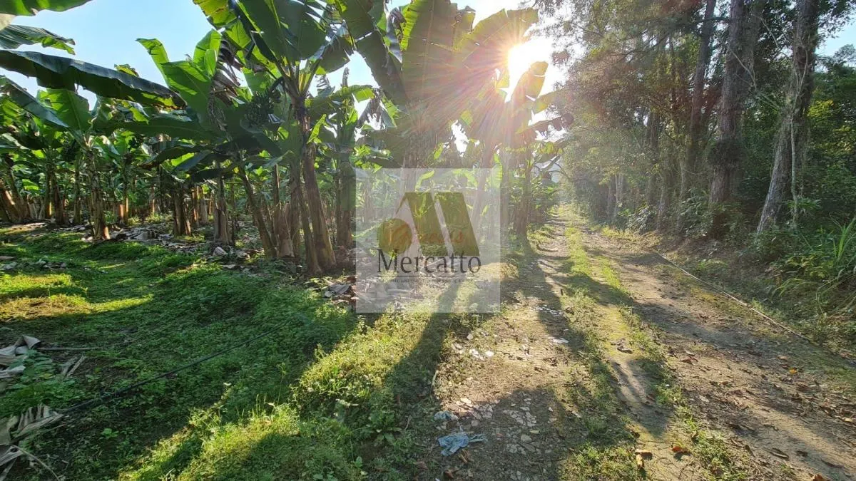 Chácara à venda de 400 m² em Miracatu, SP, Brasil