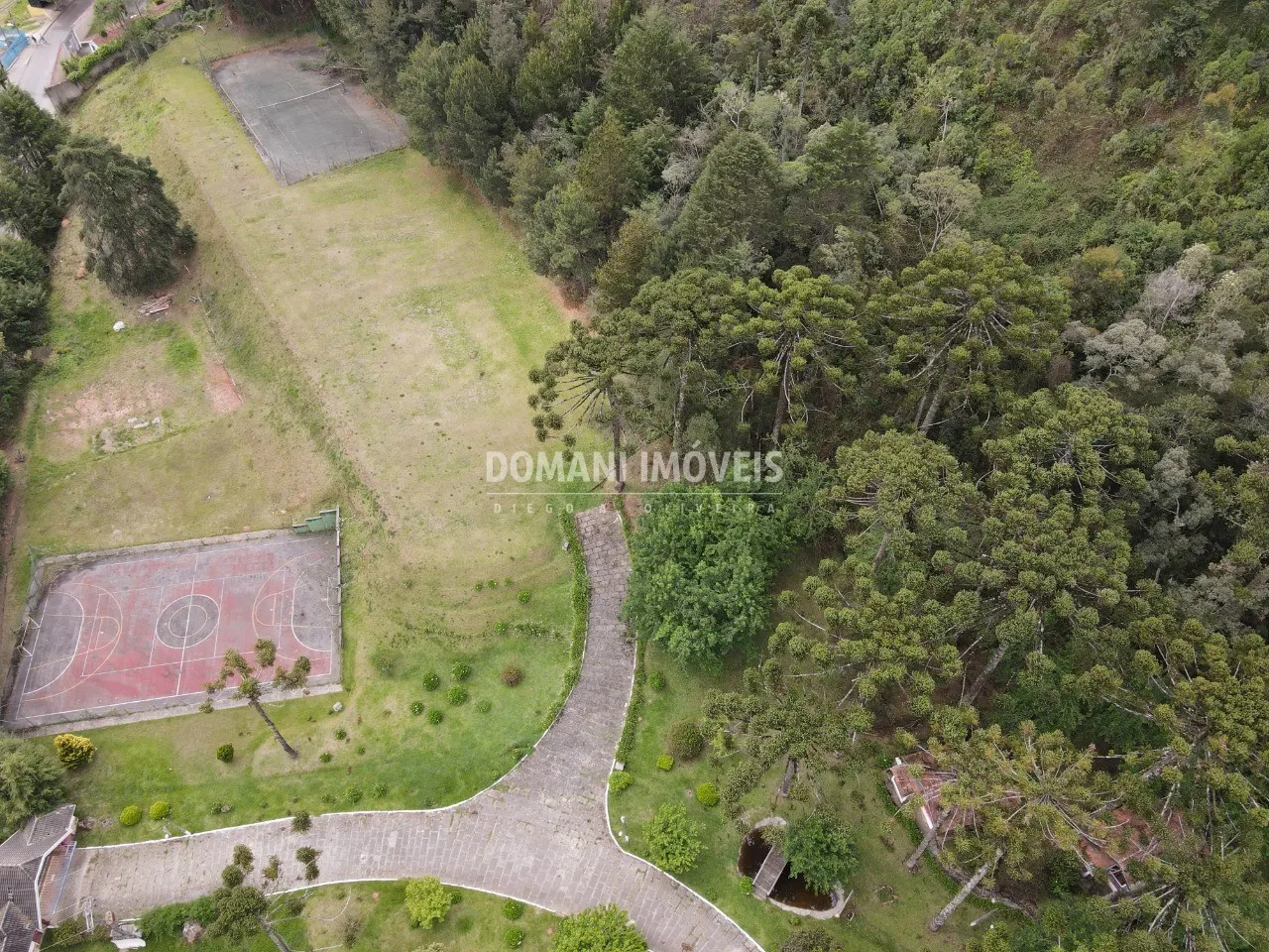 Comercial  de 9 ha em Campos do Jordão, SP, Brasil
