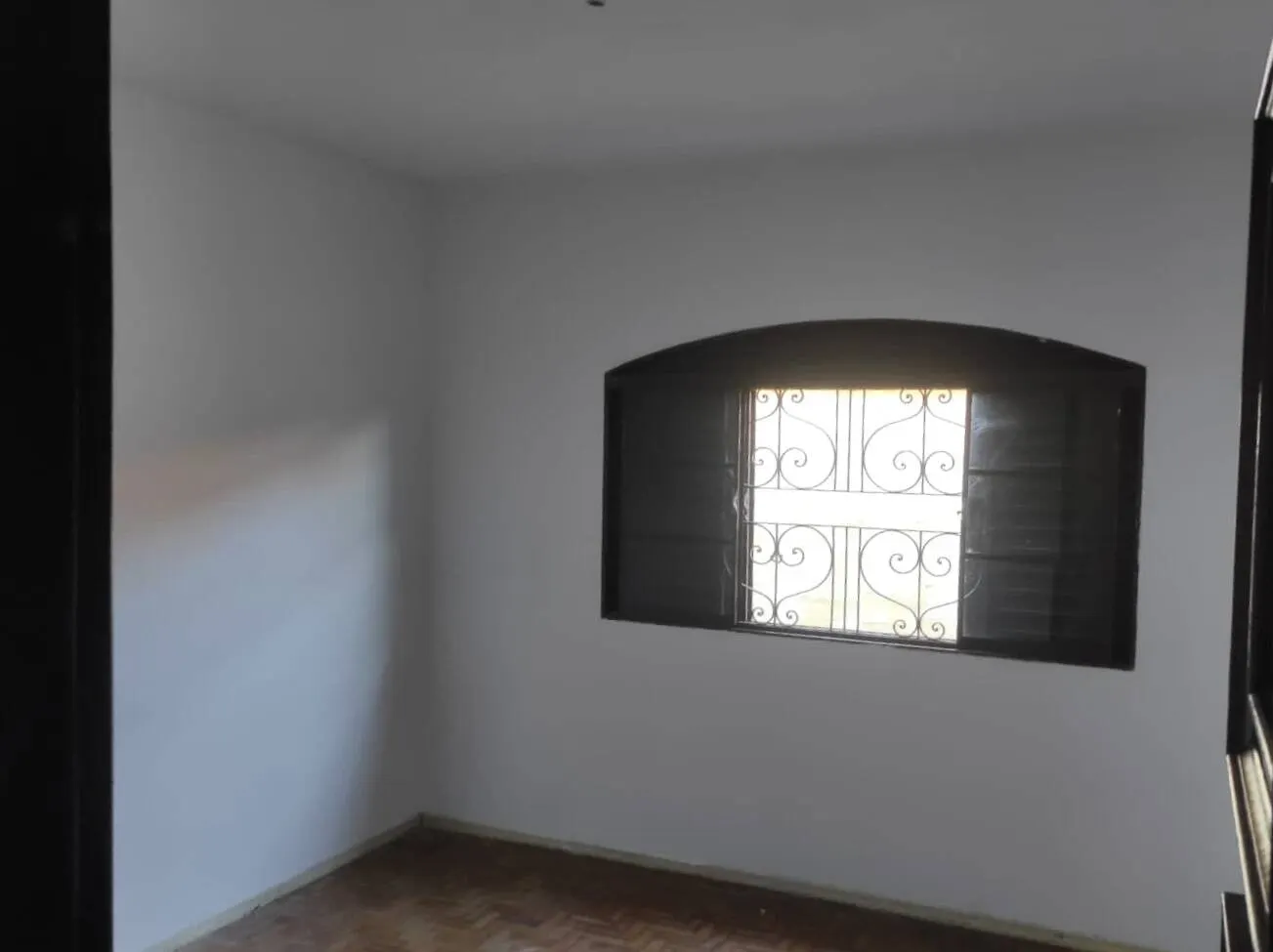 Casa à venda de 400 m² em Piraju, SP, Brasil