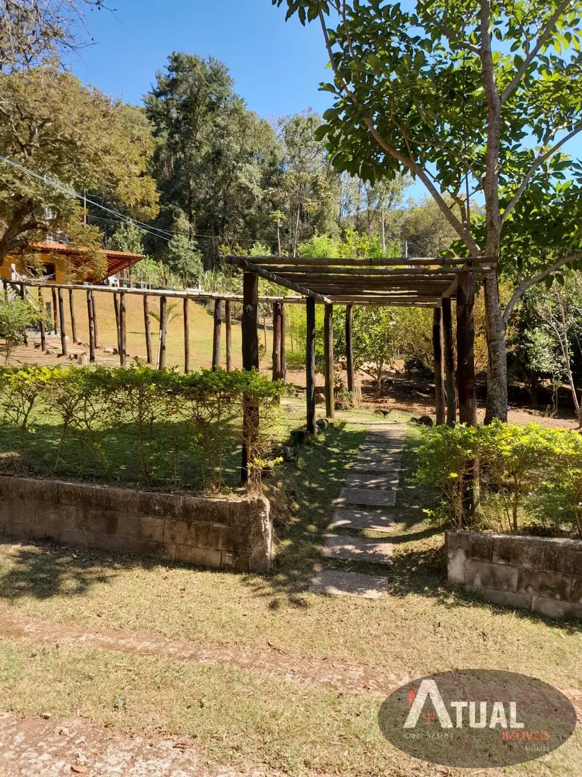 Chácara à venda de 2.000 m² em Nazaré Paulista, SP, Brasil