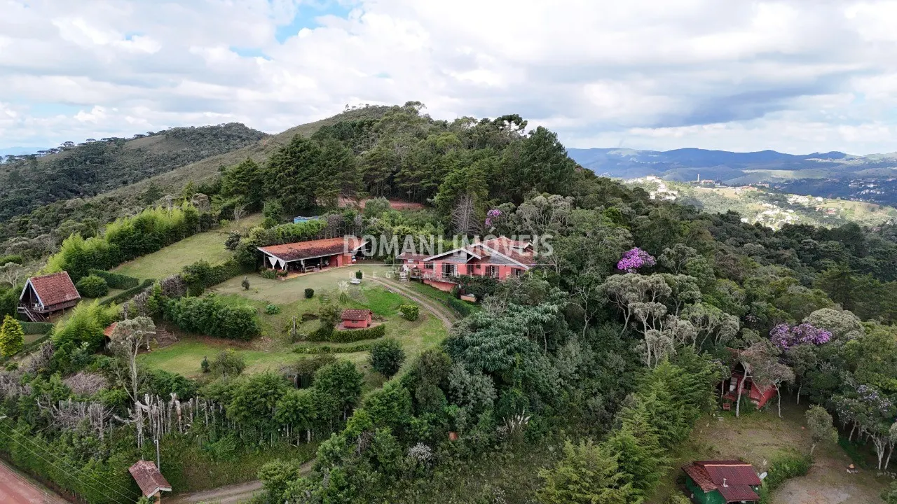 House for sale of 1 acres in Campos do Jordão, SP, Brazil