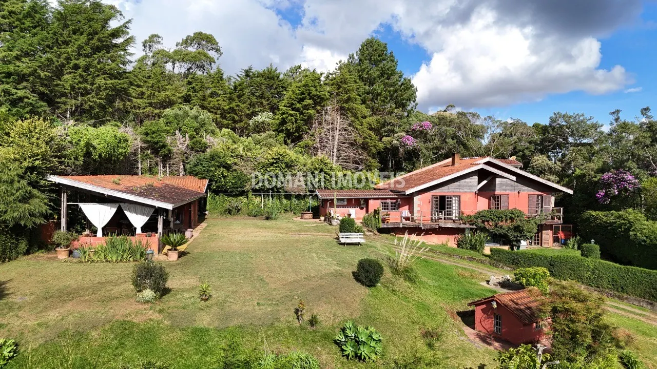 House for sale of 1 acres in Campos do Jordão, SP, Brazil