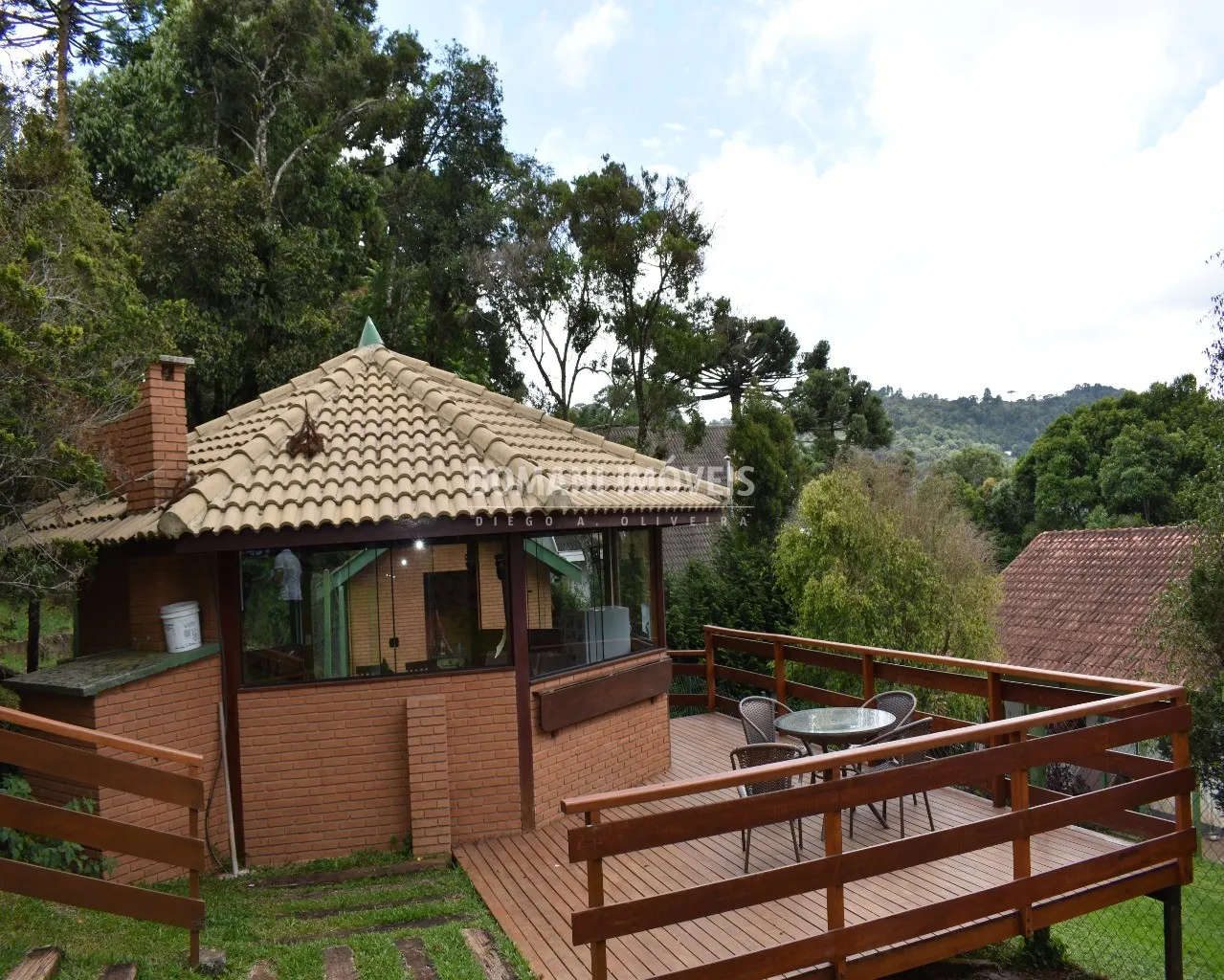 Casa à venda de 2.600 m² em Campos do Jordão, SP, Brasil